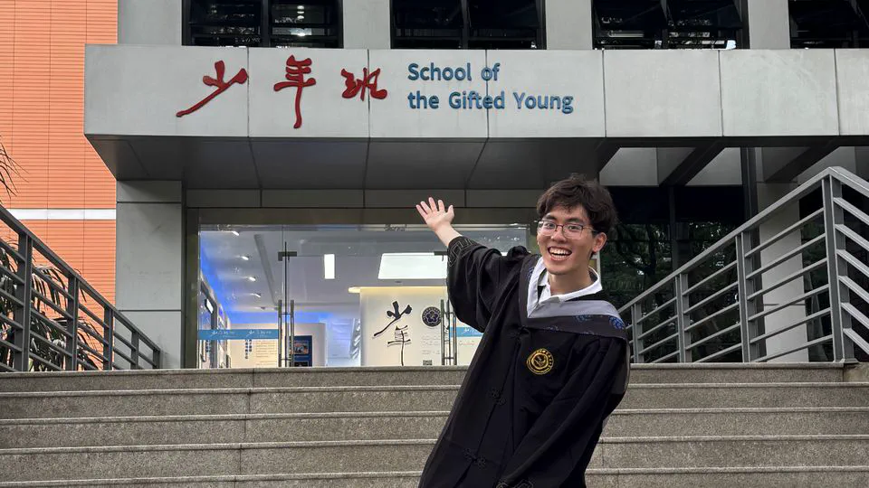 欧阳博丁的本科毕业论文致谢